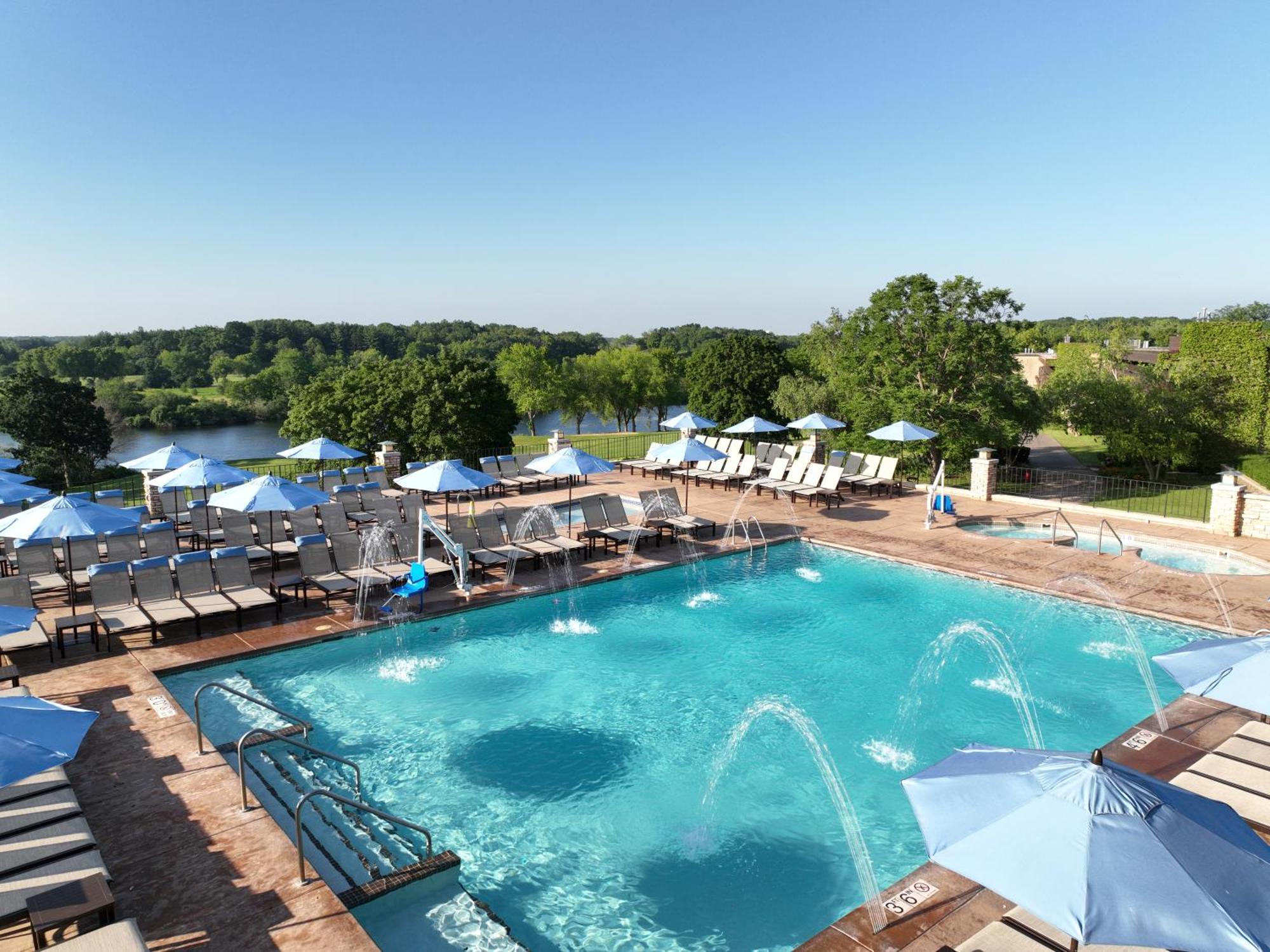 Grand Geneva And Resort 4*
