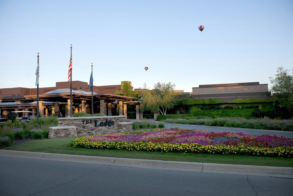 Resort Grand Geneva And 4*