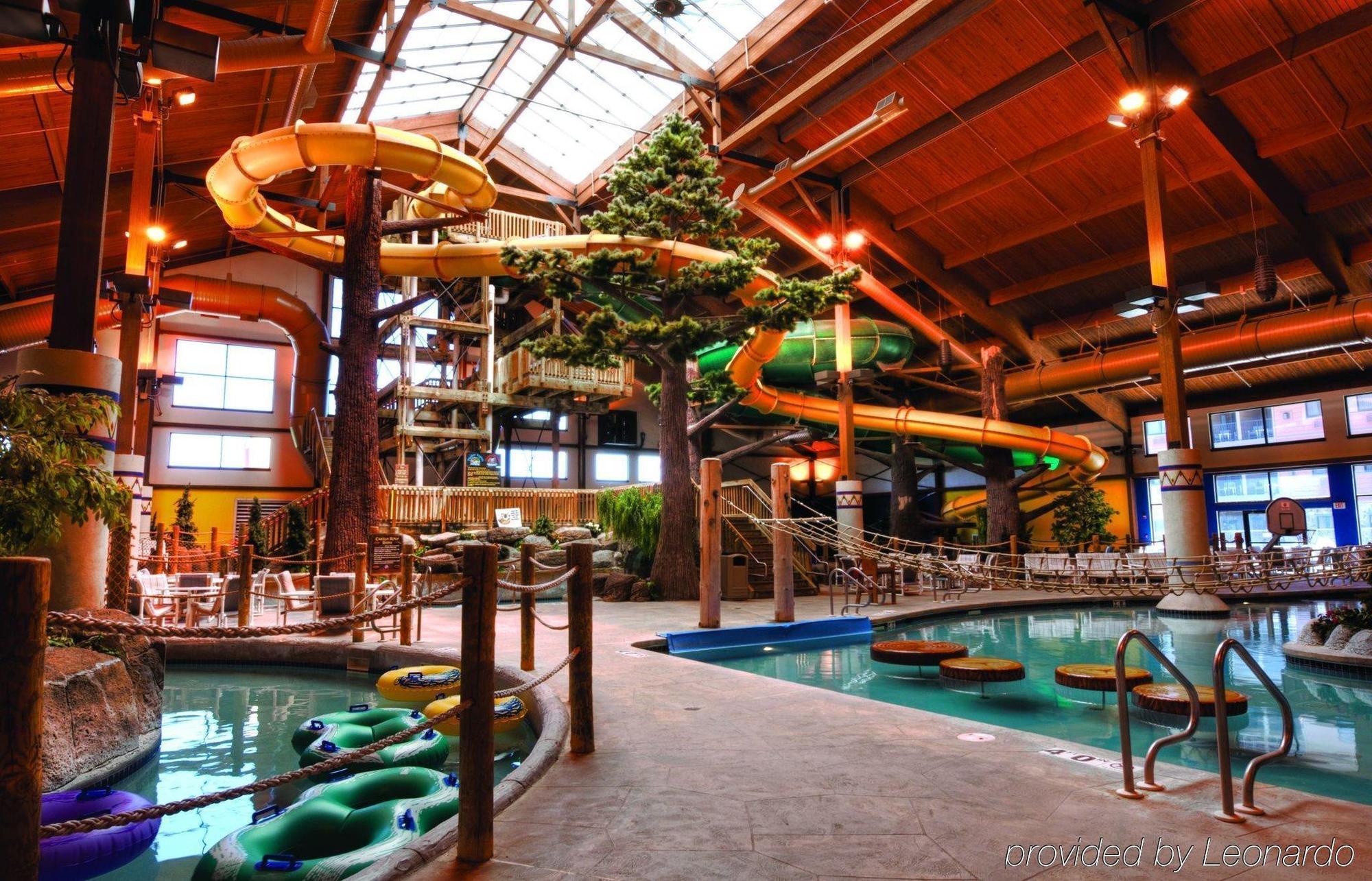 Resort Grand Geneva And 4*